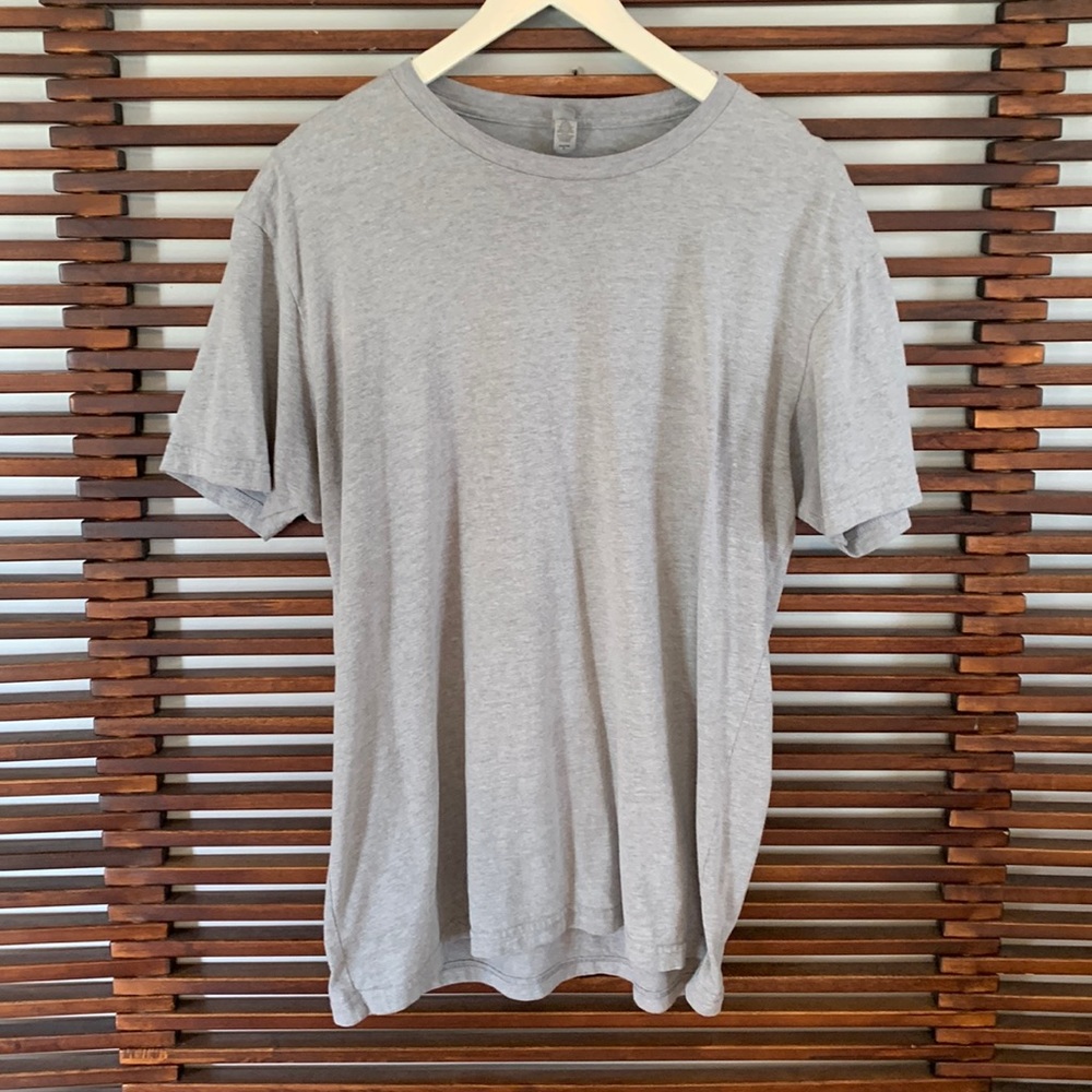 🙉 Next Level Apparel tee
